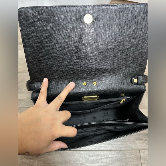 MCM Shoulder Bag Made in Germany - Picture 6 of 11